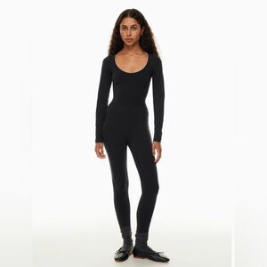 Aritzia Wilfred Free Maxe Jumpsuit in Black Size Small